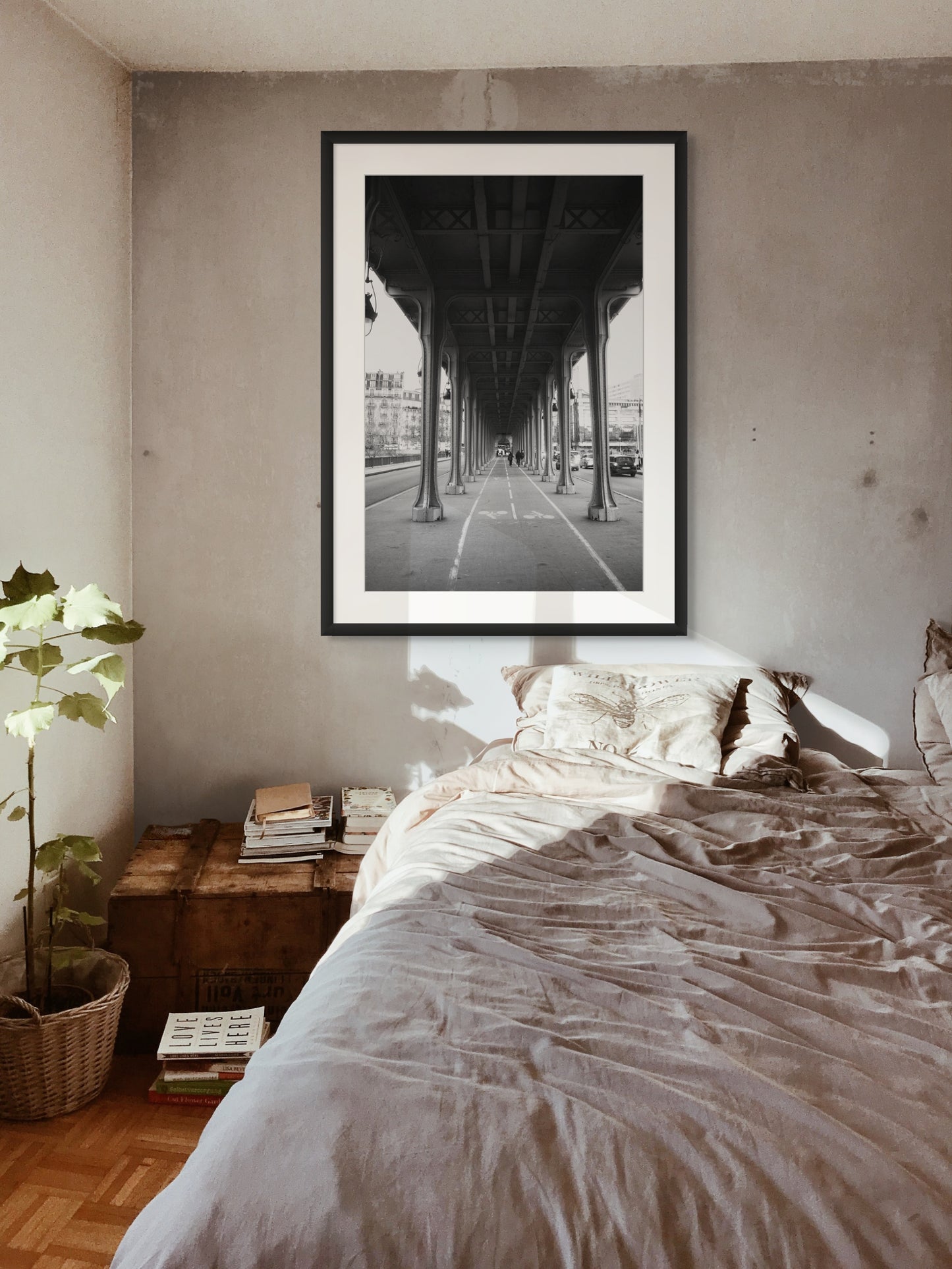 Road under Pont de Bir-Hakeim Bridge